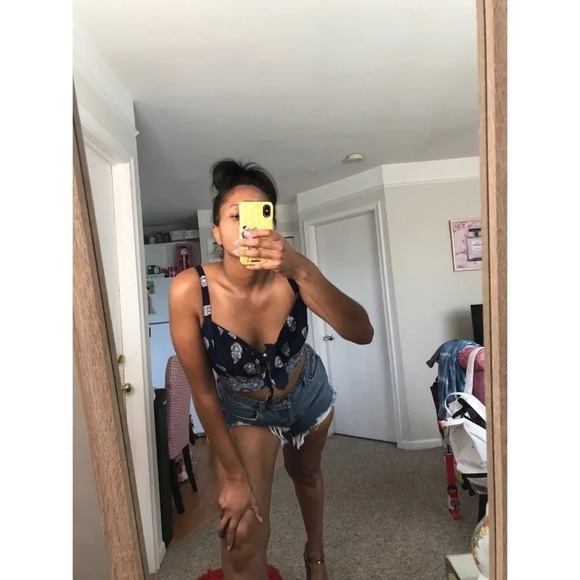 Band of Gypsies Bandana Print Crop Top - Picture 12 of 13